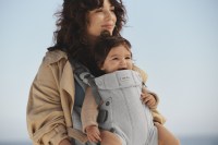 088029-baby-carrier-harmony-light-gray-melange-woven-lifestyle-babybjorn-0076-large