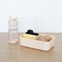 LittlePea_BBSSD_3Sprouts_Recycled_Bento_Box_Sand_Lifestyle_2